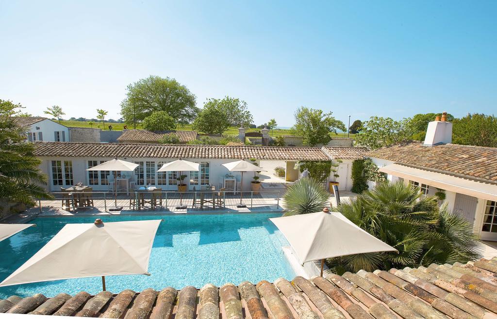 Le Clos Saint-Martin Hotel & Spa Exterior photo