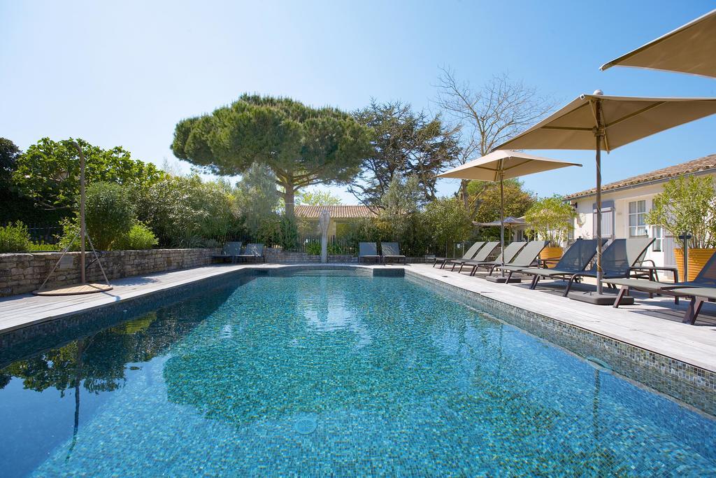 Le Clos Saint-Martin Hotel & Spa Exterior photo